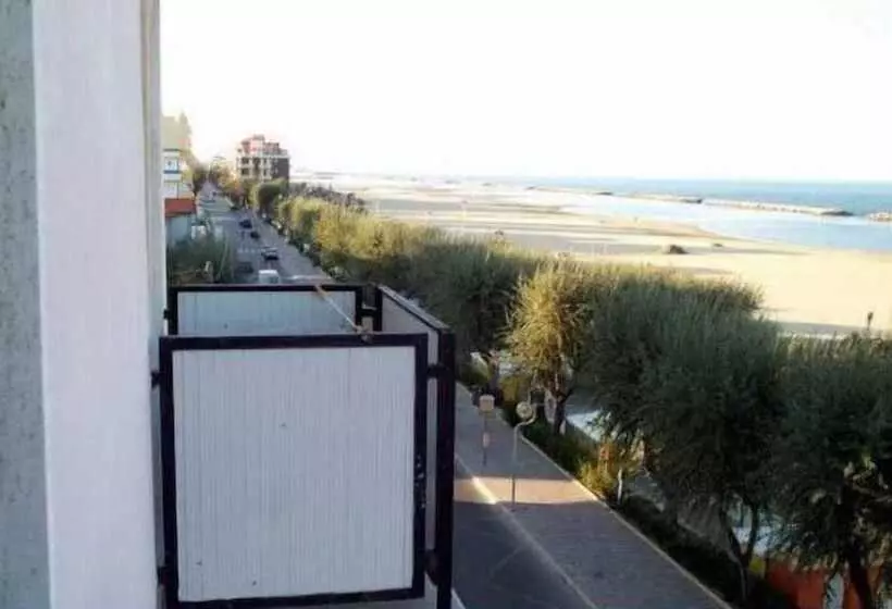 Hotel Sacramora