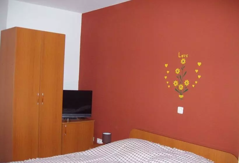 בית מלון כפרי Villa Toni