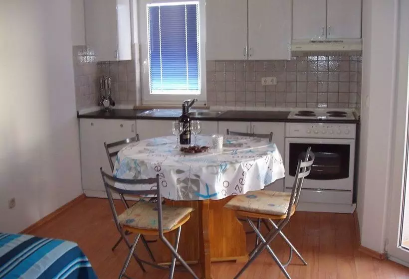 בית מלון כפרי Villa Toni