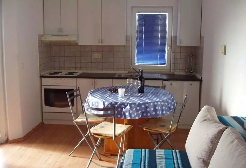 בית מלון כפרי Villa Toni