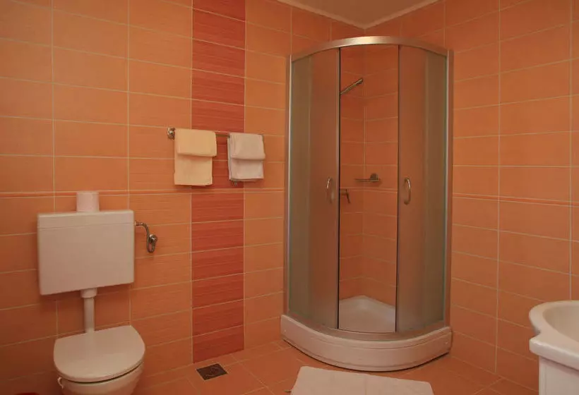 בית מלון כפרי Villa Toni