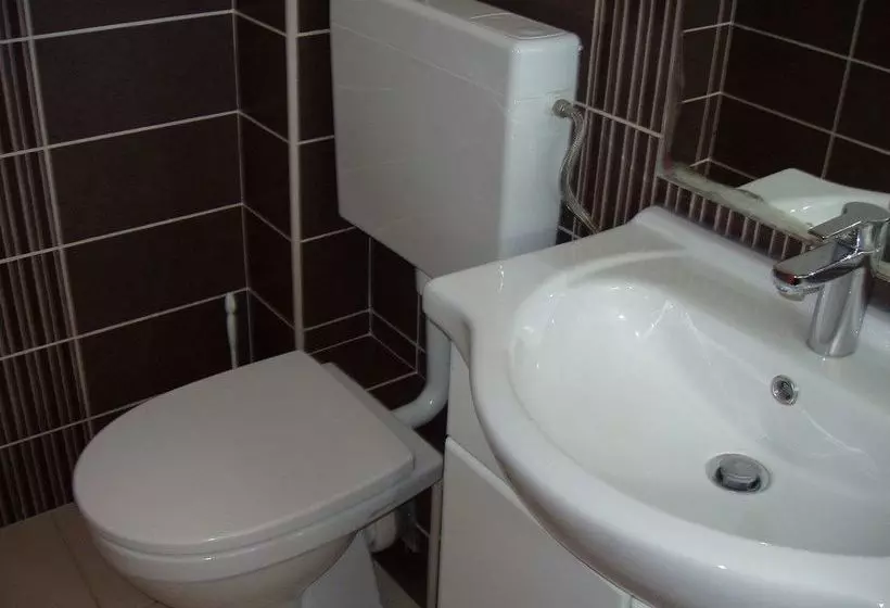 בית מלון כפרי Villa Toni