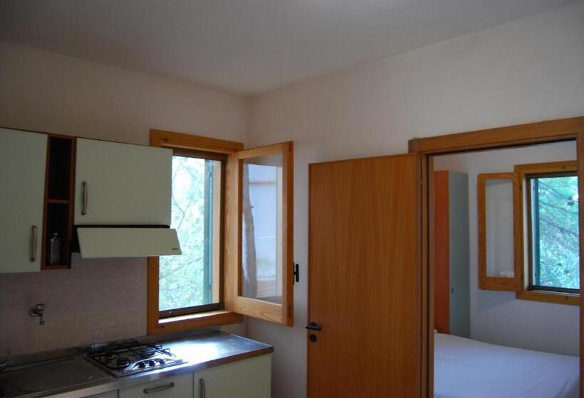 בית מלון כפרי Villaggio Mascia