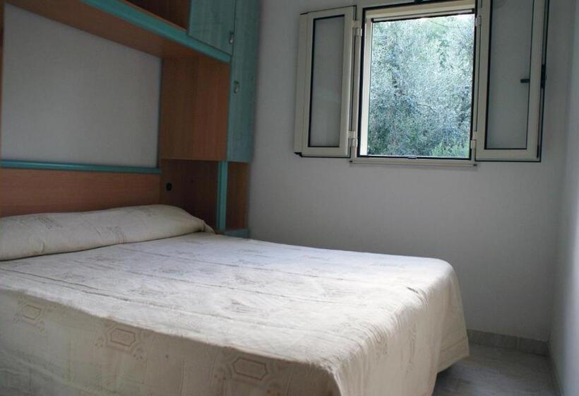 בית מלון כפרי Villaggio Mascia