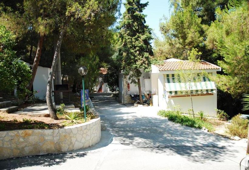 בית מלון כפרי Villaggio Mascia