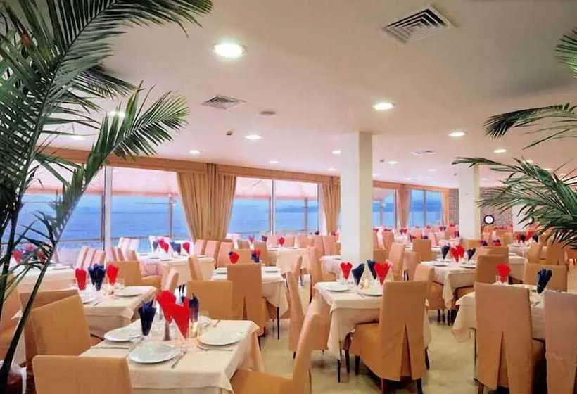 Kinetta Beach Resort And Spa