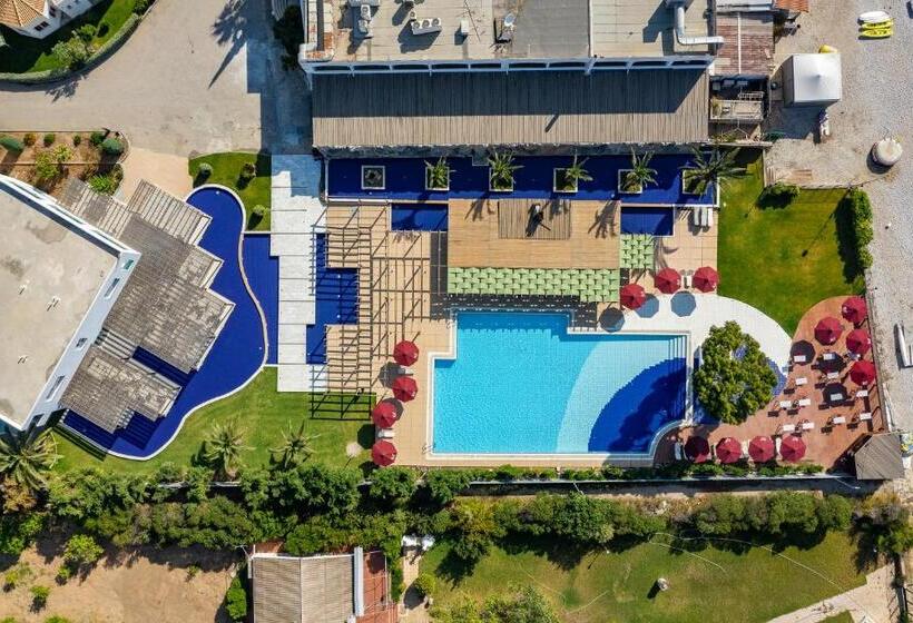 Kinetta Beach Resort And Spa