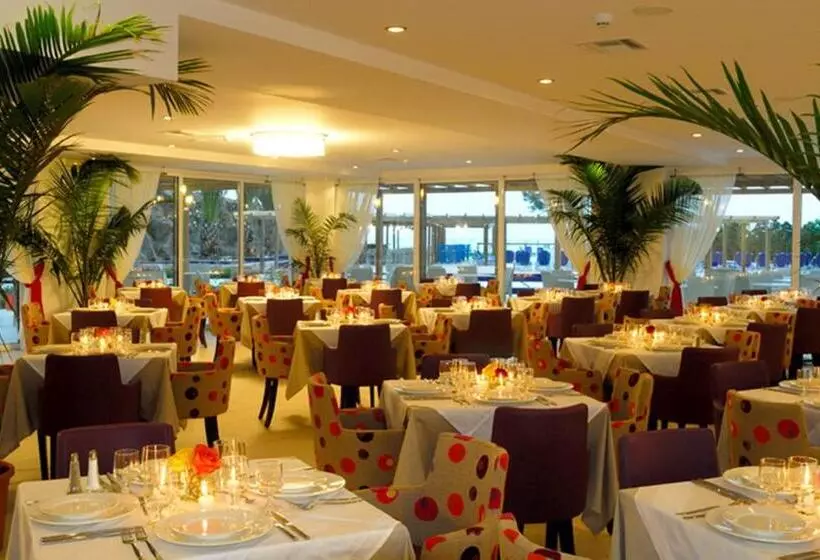 Kinetta Beach Resort And Spa