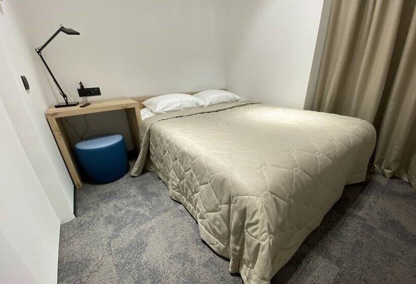 Sleep Lounge Terminal D   Hostel