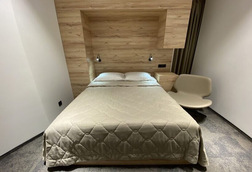 Sleep Lounge Terminal D   Hostel