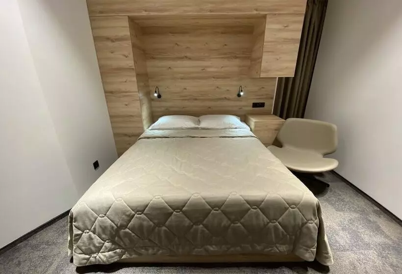 Sleep Lounge Terminal D   Hostel