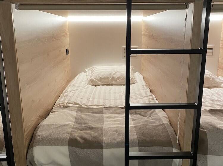 Sleep Lounge Terminal D   Hostel