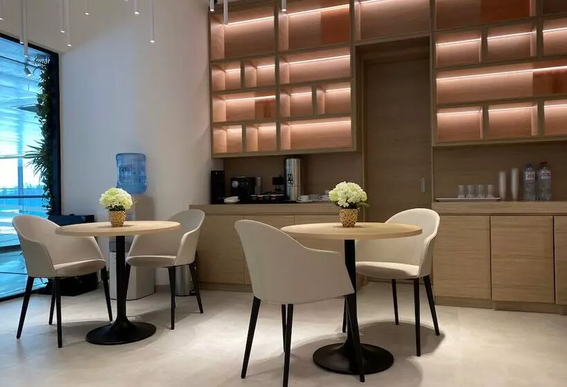 Sleep Lounge Terminal D   Hostel