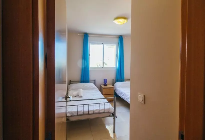 Hotelli Espectacular Residencial En 2ª Linea Piscina/tenis