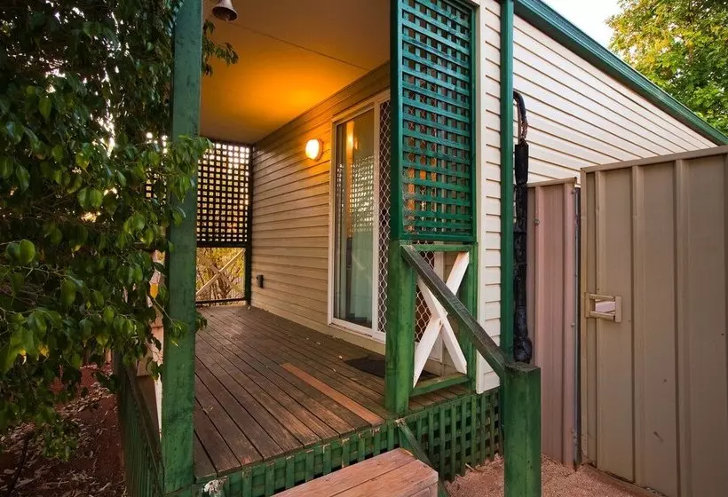 10 Tautog Street