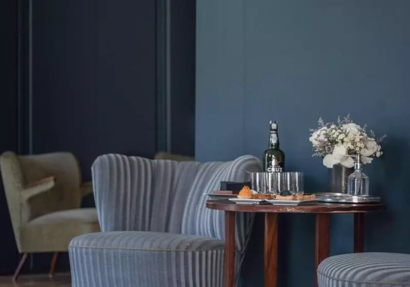 Condes De Azevedo Palace Apartments