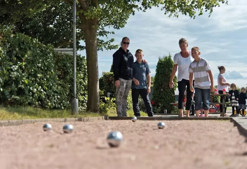 Hotelli Hygge Strand Camping