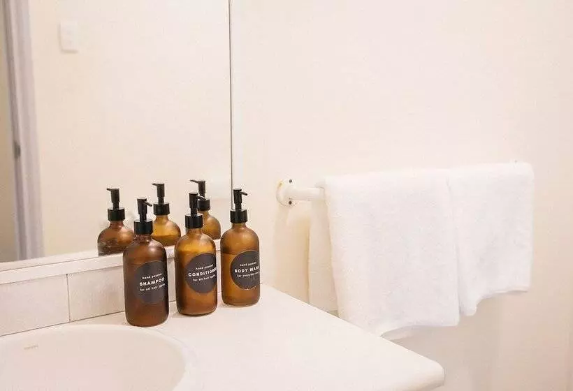 هتل Middleton Beach By The Bnb Collection