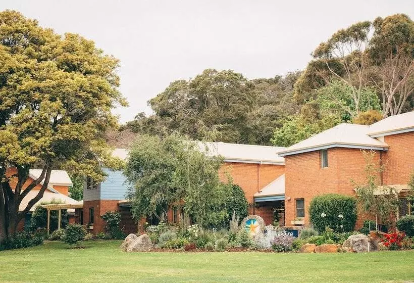 هتل Middleton Beach By The Bnb Collection