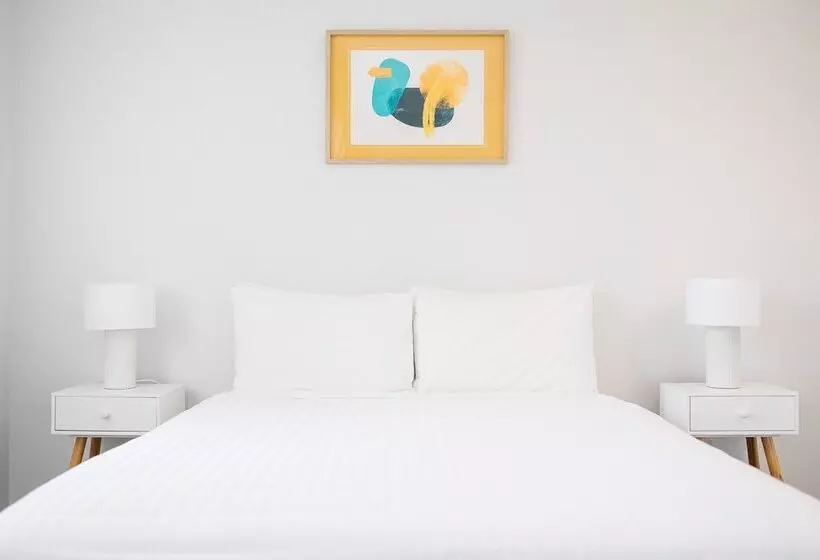 هتل Middleton Beach By The Bnb Collection