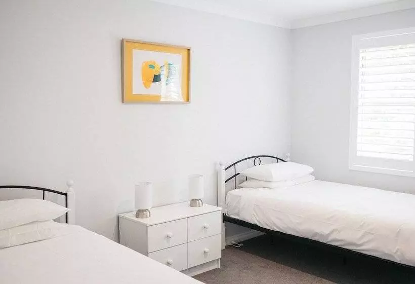 هتل Middleton Beach By The Bnb Collection