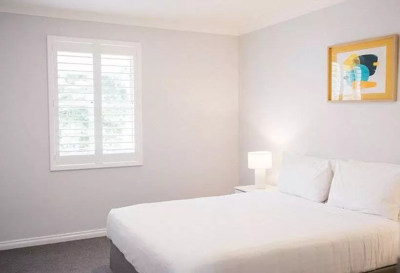 هتل Middleton Beach By The Bnb Collection