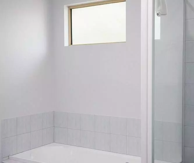 هتل Middleton Beach By The Bnb Collection