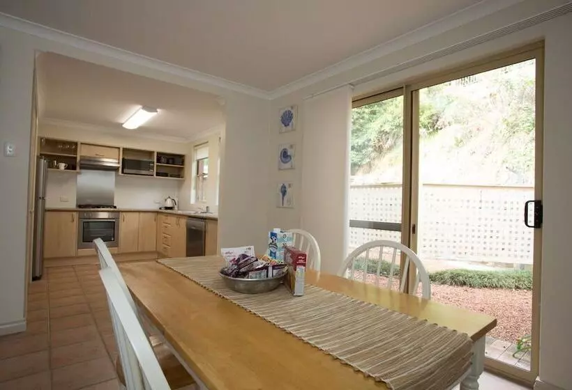 هتل Middleton Beach By The Bnb Collection