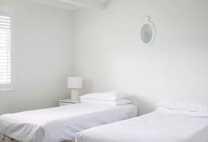 هتل Middleton Beach By The Bnb Collection