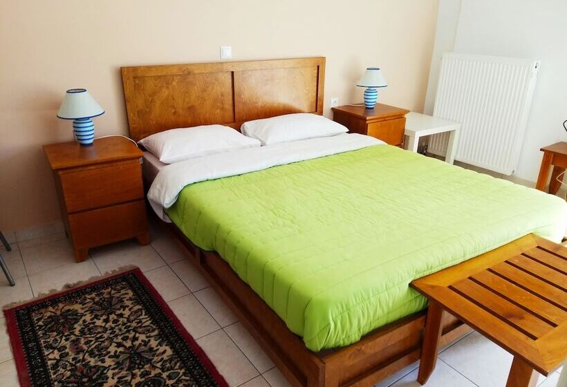 膳宿费 Elatos Apartments