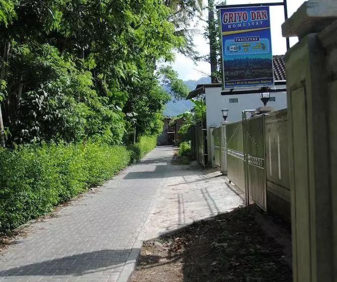پانسیون Griyo Dan Homestay