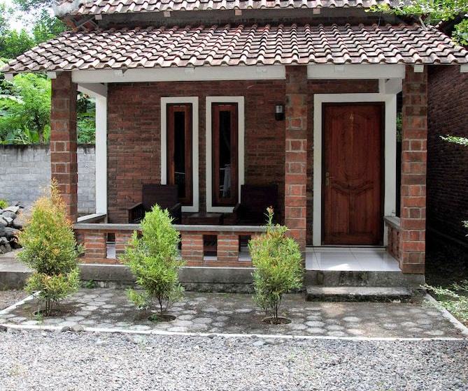 펜션 Griyo Dan Homestay