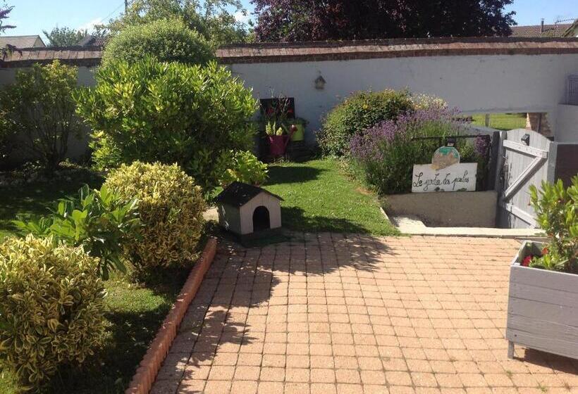 פנסיון Le Jardin Des Poules