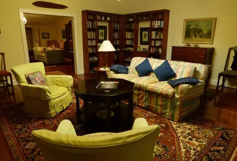 پانسیون Rondo Retreat Centre