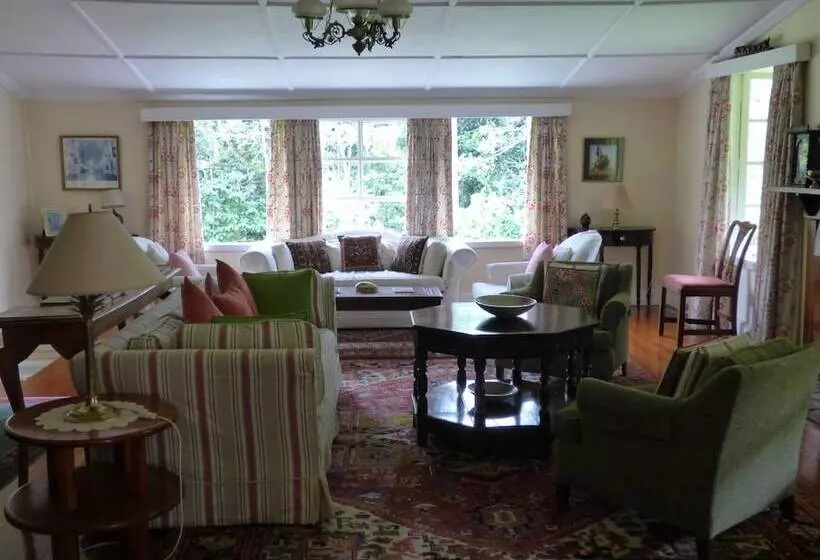 پانسیون Rondo Retreat Centre