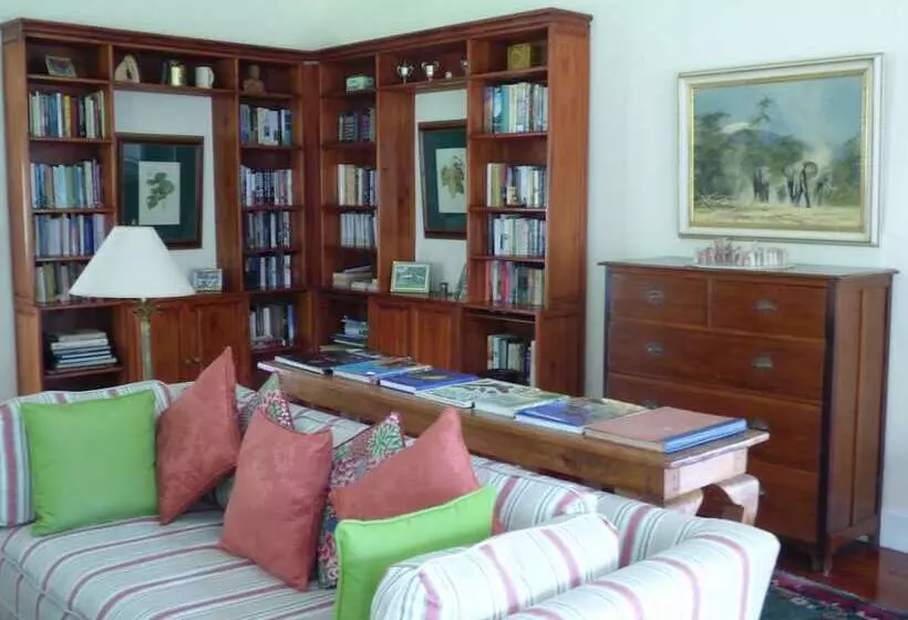 پانسیون Rondo Retreat Centre