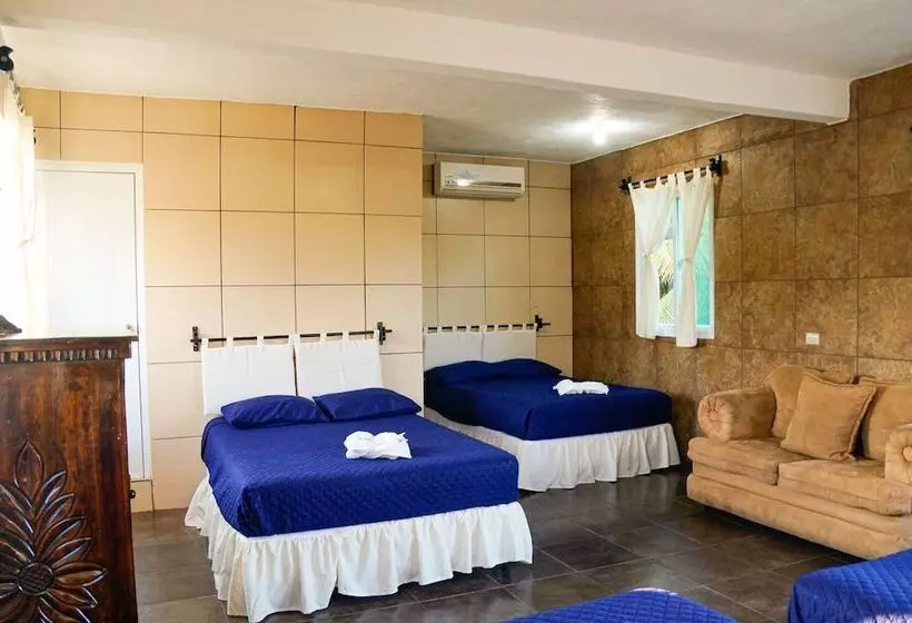 هتل Mi Paraiso Monterrico