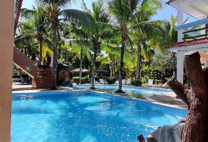 هتل Mi Paraiso Monterrico