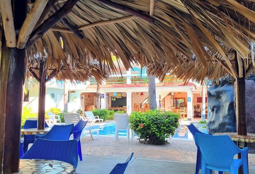 هتل Mi Paraiso Monterrico