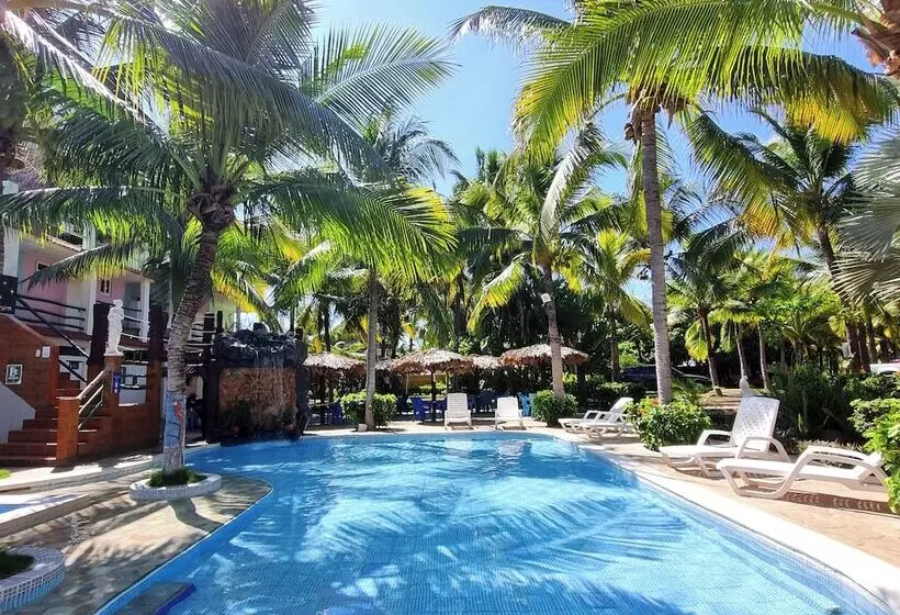 هتل Mi Paraiso Monterrico