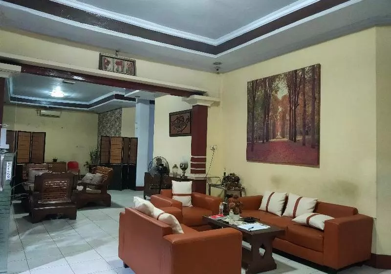 ホテル Oyo 90529  Baruga Makassar