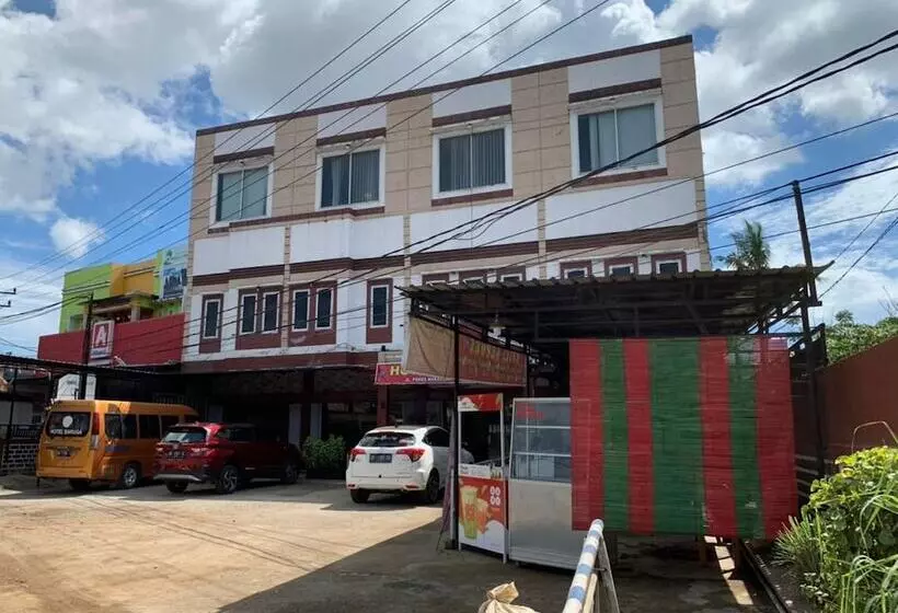 هتل Oyo 90529  Baruga Makassar
