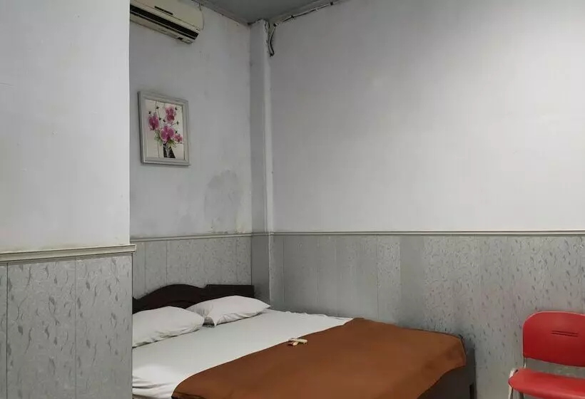 هتل Oyo 90529  Baruga Makassar
