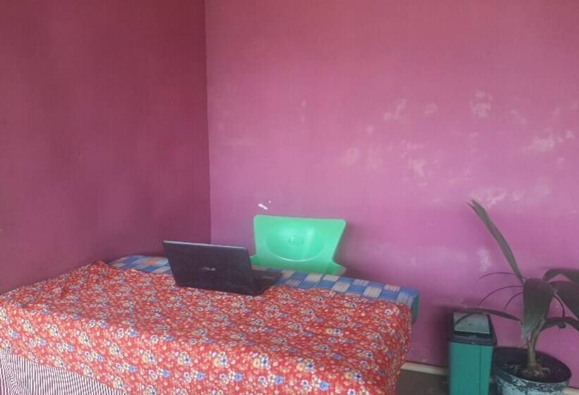 هتل Oyo 90555 Vina Pavilion