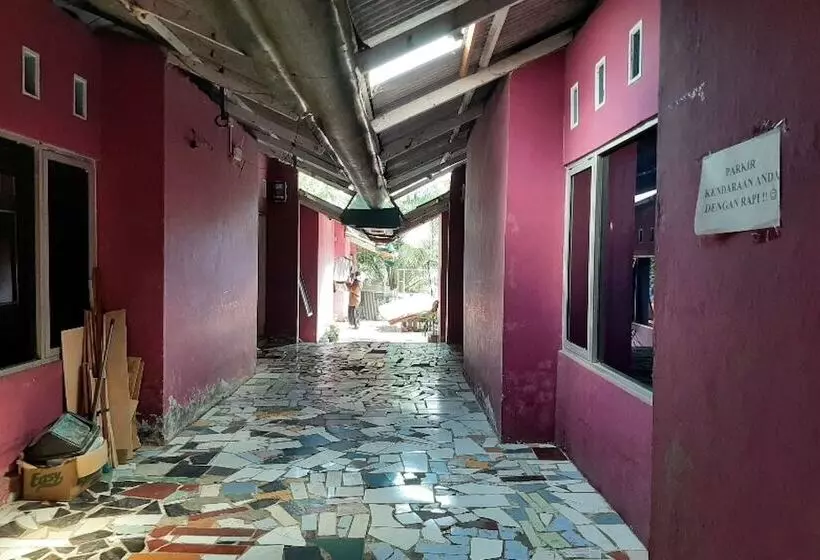 هتل Oyo 90555 Vina Pavilion