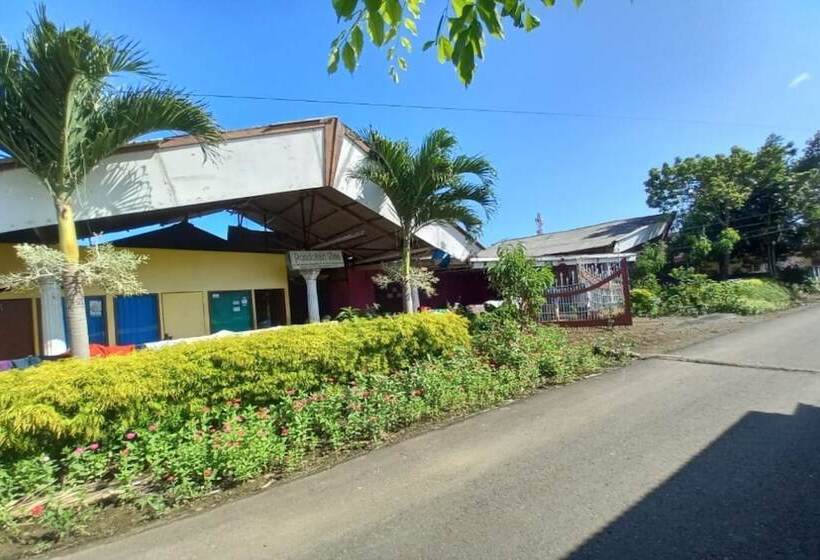 هتل Oyo 90555 Vina Pavilion