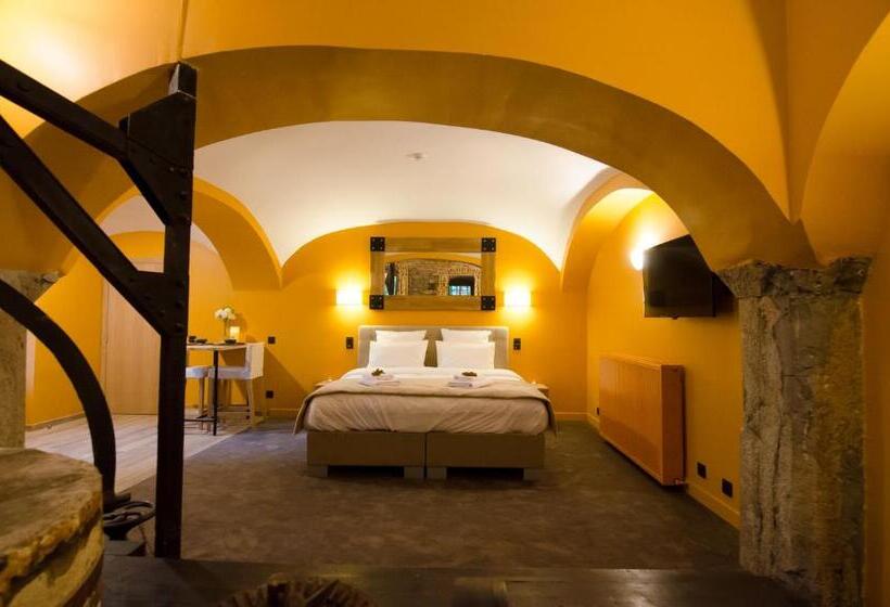 River Lodge Hotel Insolite