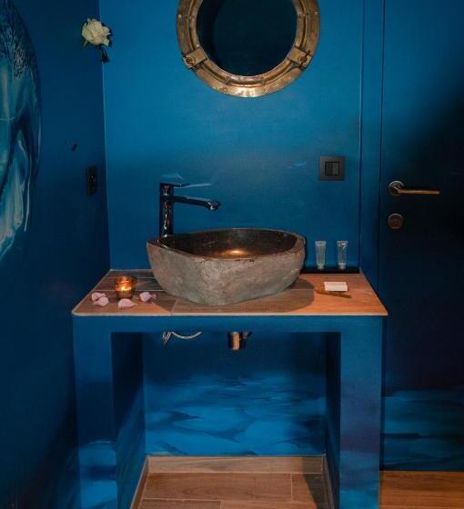 River Lodge Hotel Insolite