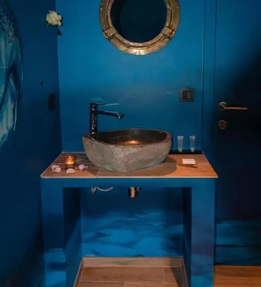 River Lodge Hotel Insolite