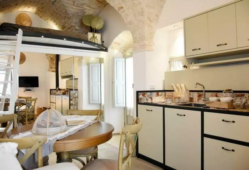 Majatalo Alcova Cellini Bell'italia